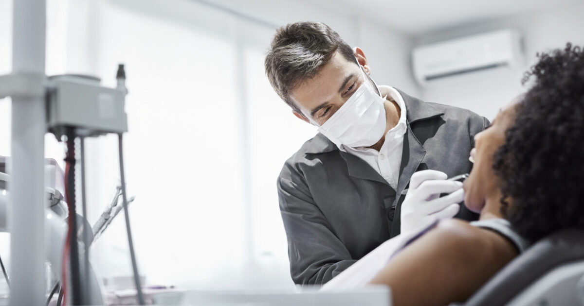 How Travel and Time Zone Changes Unexpectedly Increase Your Risk of Dental Emergencies